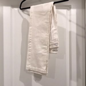 NEW White Jeans Jones New York